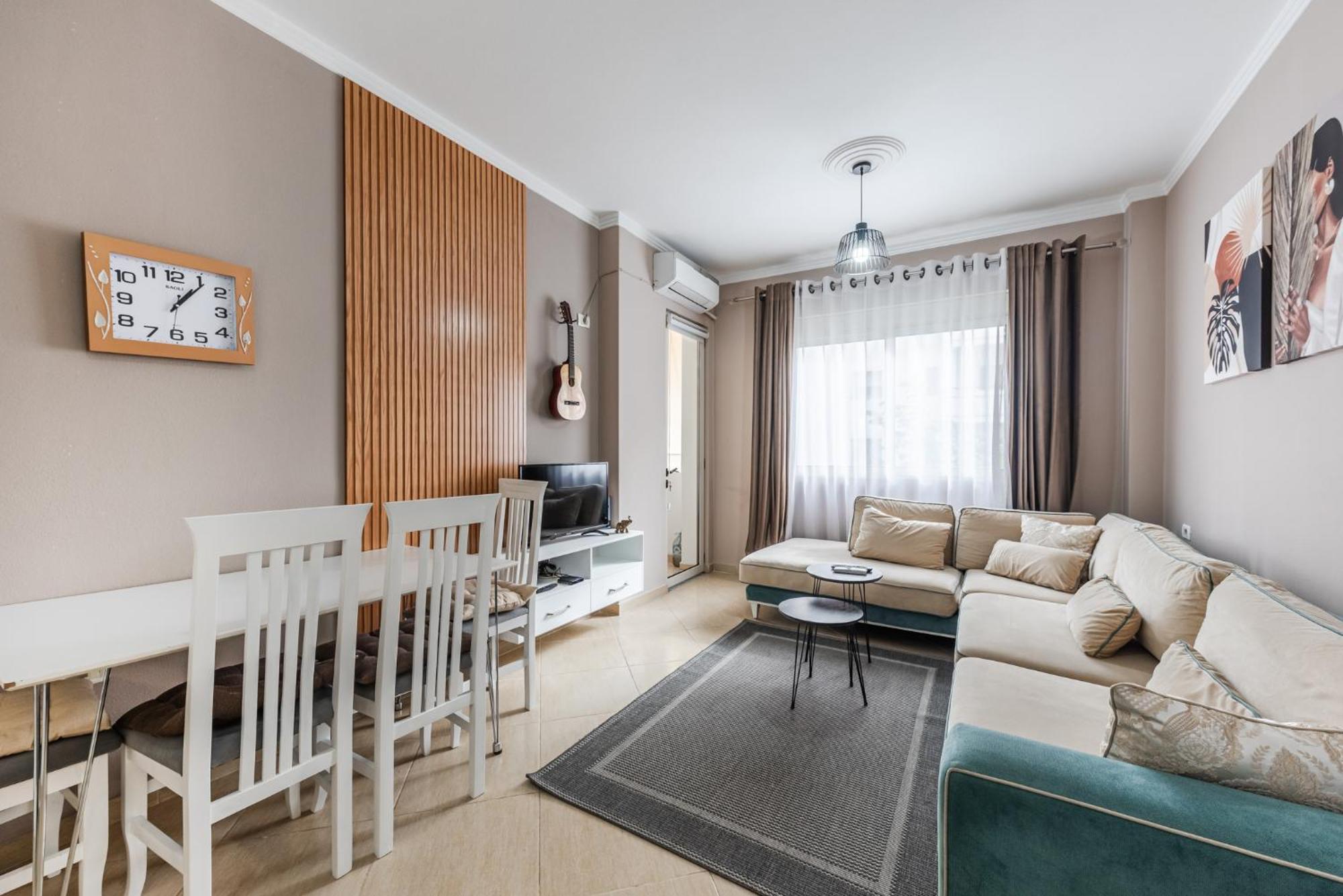 Kondo Stays - Digital Nomad Apartment Tirana